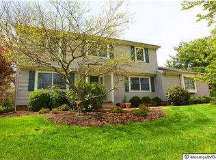 49 Ueland Rd, Red Bank, NJ 07701