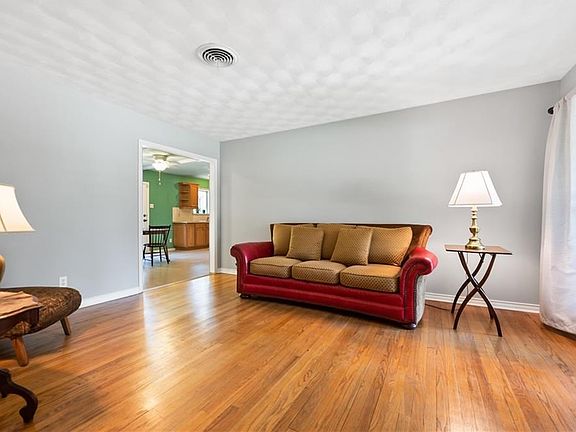 3rd image of 8608 Stillwater Dr