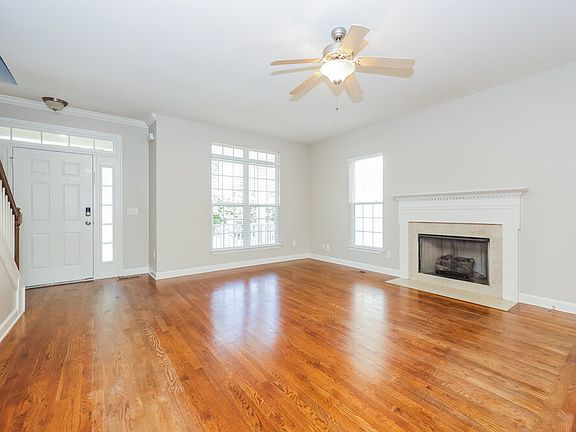 4th image of 609 Oak Cove Ct