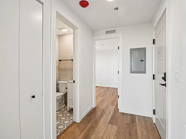 The Nest at Lincoln Park West — Photo 68