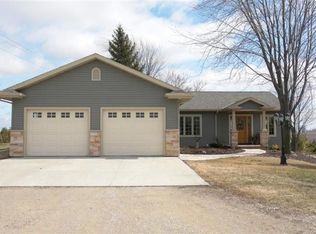 2704 Day St, Greenleaf, WI 54126