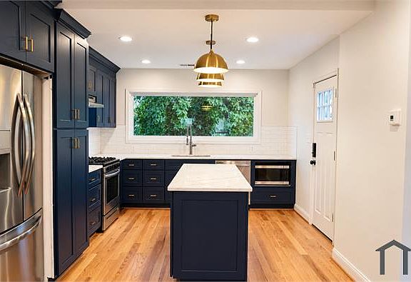 4th image of 2031 Alabama Ave SE