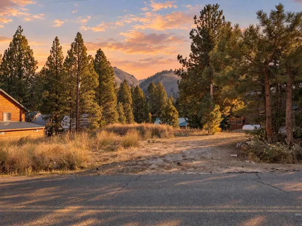 N Pine Featherville Rd, Mountain Home, ID 83647