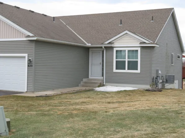 620 Tomahawk Ct, Madison Lake, MN 56063