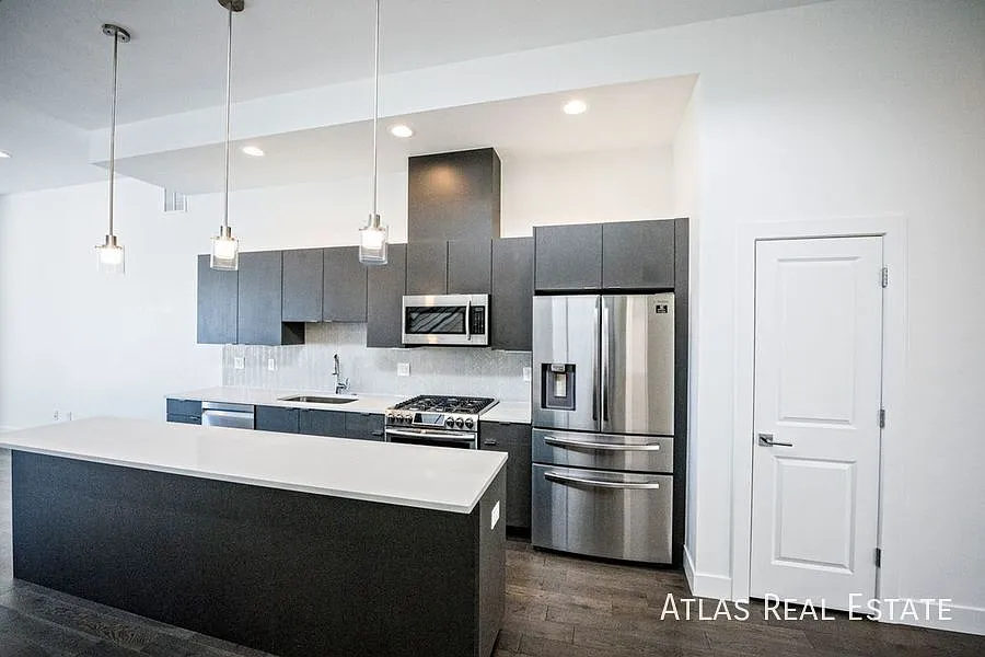 2 Bed 2.5 Bath Condo in the Heart of LoHi Near Downtown Denver! Private Rooftop Deck, 1-Car Attac... — Photo 3