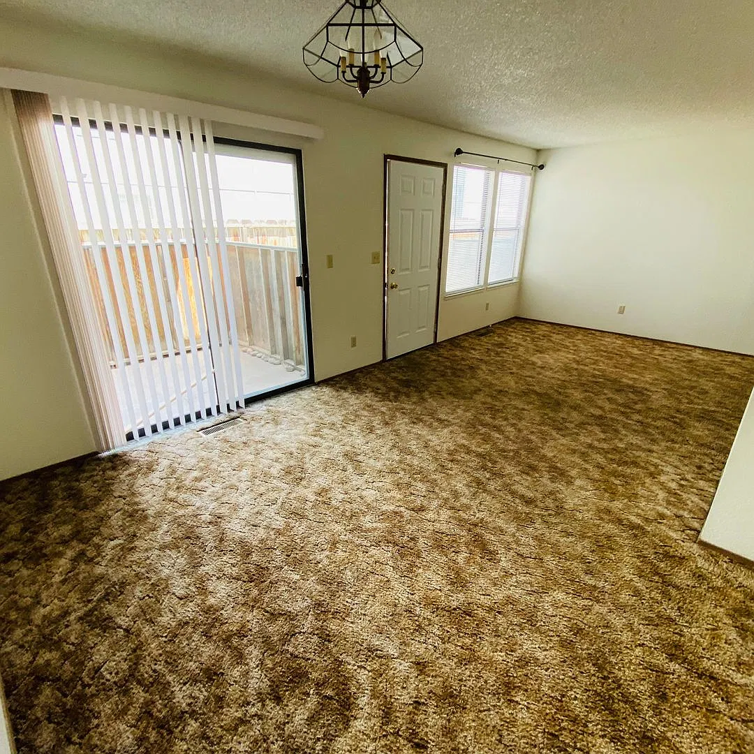 Fallon 4 Plex — Photo 1