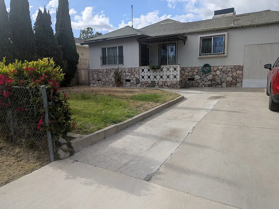 9933 Covello St