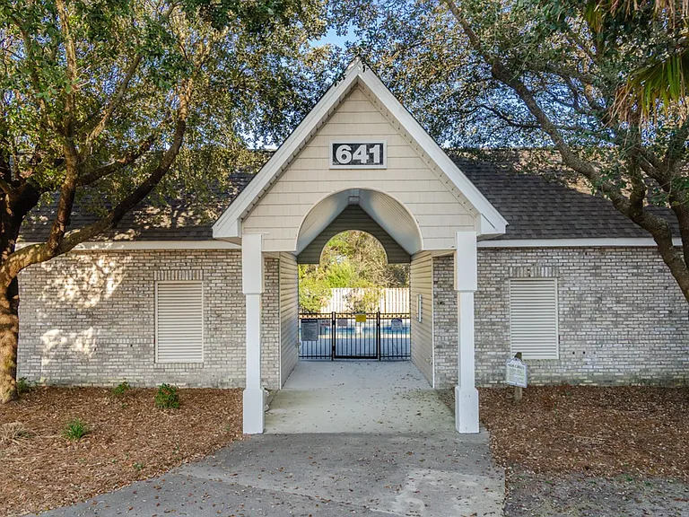 632 Condo Club Dr #209 — Photo 23