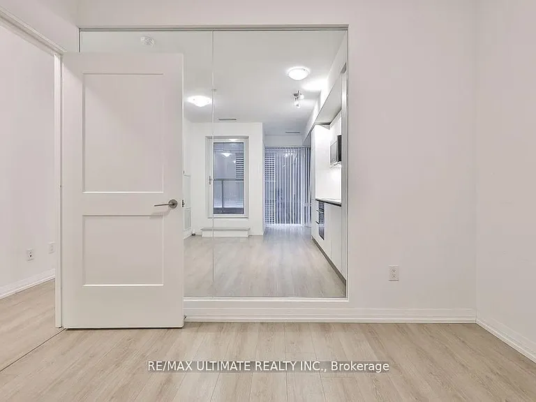 8 Widmer St #515 — Photo 13