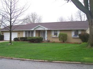 1840 Denslow Dr, South Bend, IN