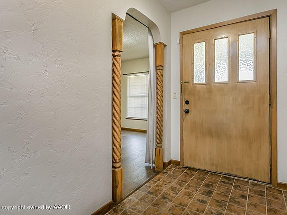 2nd image of 400 Pear Ave