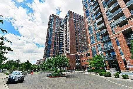 3 bed, $3,280 — Photo 2