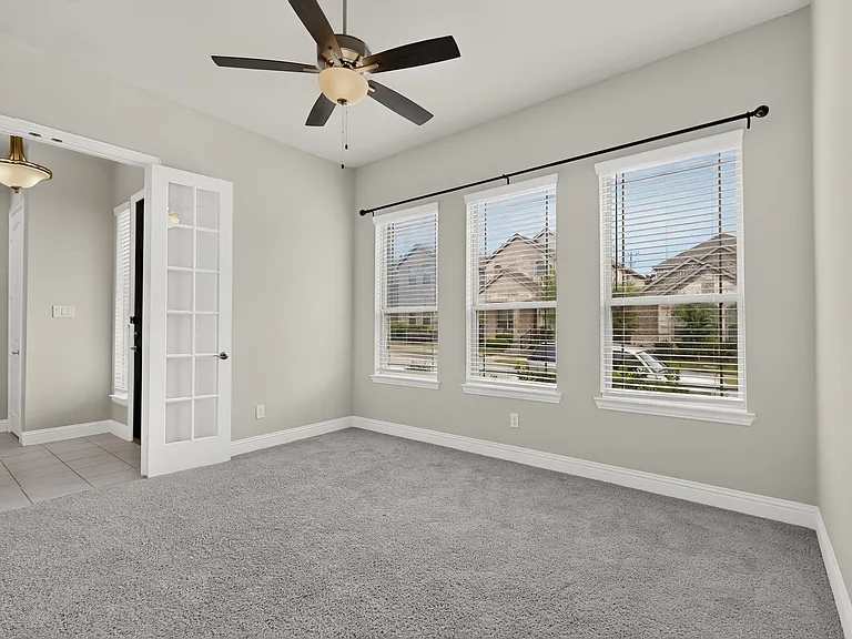 7617 Regal Ln — Photo 5