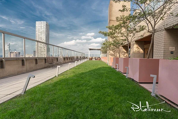 Rented by Platinum Properties | media 11