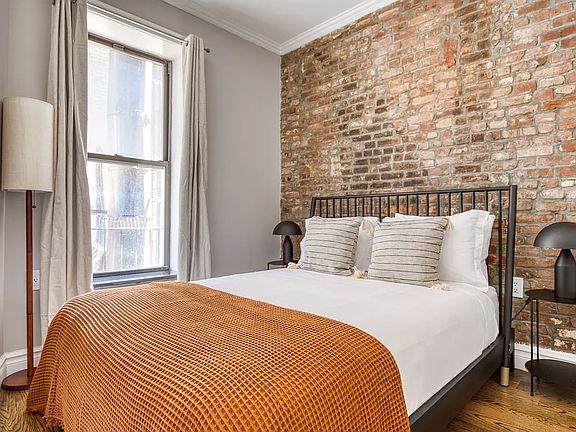 4th image of 202 E 13th St APT 2G