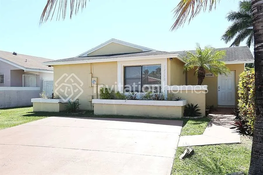 12330 SW 193rd St Miami, FL 33177 — Photo 1