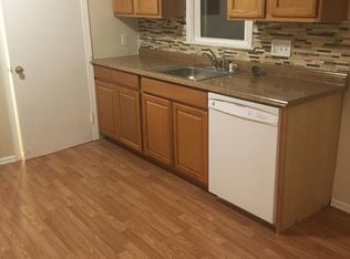 4517 Parkton Dr, Warrensville Heights, OH 44128