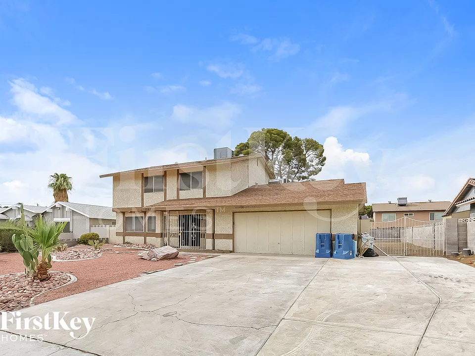 3763 E Hacienda Ave