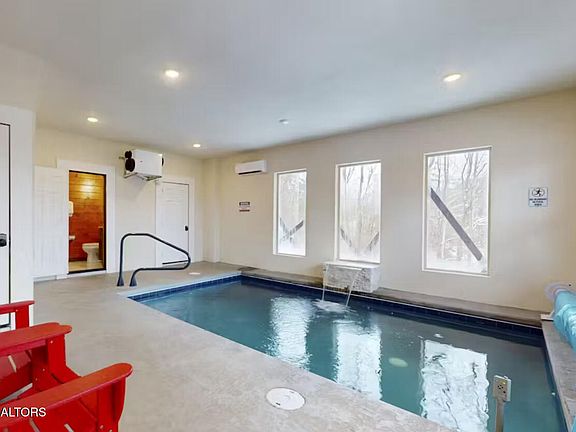 2nd image of 3305 Red Wolfe Rd