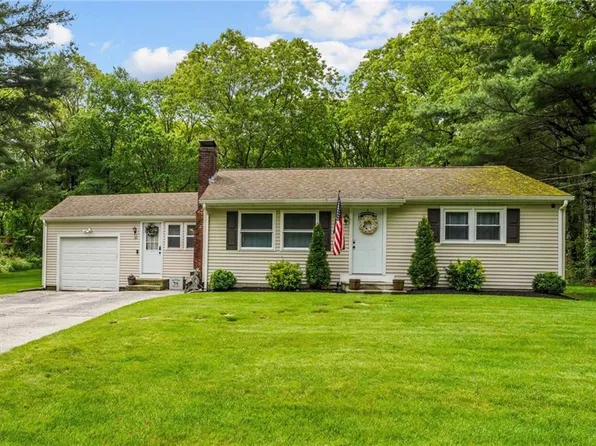 10 Bigelow Rd, Johnston, RI 02919