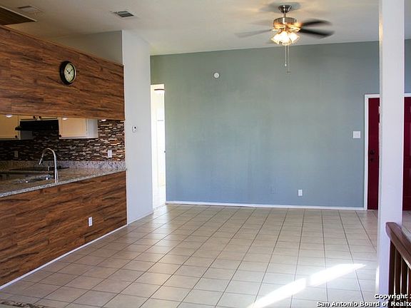 5th image of 9130 Encino Vlg