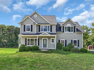 39 Paradise Valley Ln, Goshen, NY 10924