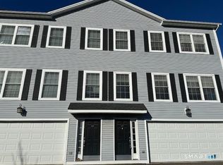 17 Vermont Ave #17, Fairfield, CT 06824