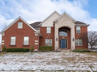 24667 Brompton Way, South Lyon, MI 48178