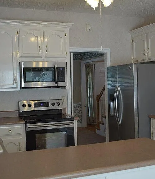 Kitchen with lots of cabinet space!