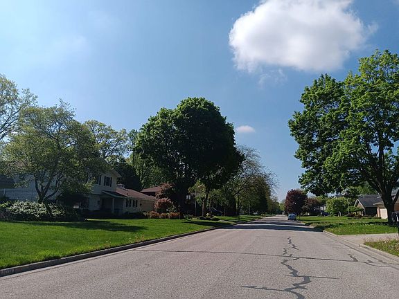 5th image of 815 Canterbury Dr