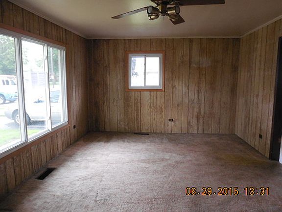 2nd image of 371 Blackhawk Dr