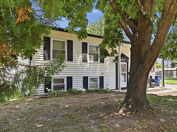 3rd image of 1110 Mayper Dr