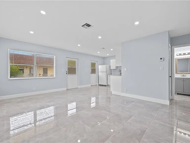 260 NW 19th St #290 — Photo 10