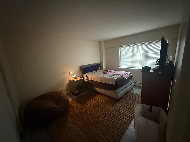 1400 Chicago Ave — Photo 6