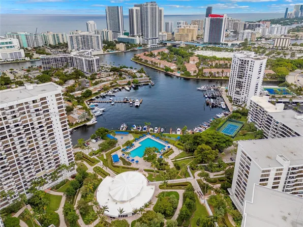 600 Three Islands Blvd APT 612, Hallandale Beach, FL 33009