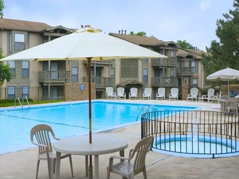 Polo Run Apartments — Photo 7