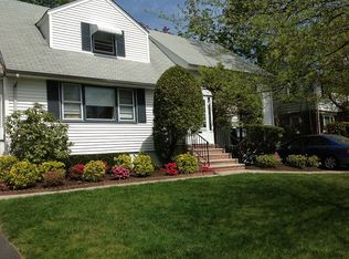 908 Sheffield Rd, Teaneck, NJ 07666