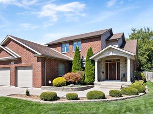 1820 Grand Marais Rd E, Windsor, ON N8W1W2