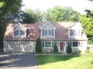 12 Fellsmere Farm Rd, Branford, CT 06405