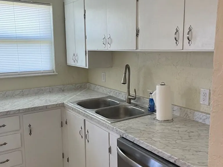 5108 Lamesa Ave — Photo 5