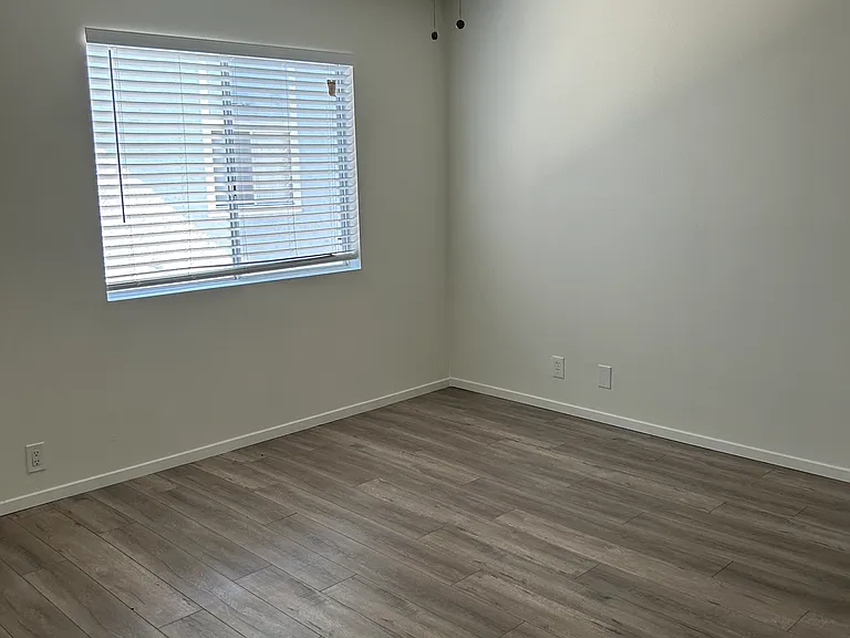 26860 Claudette St — Photo 5