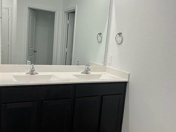5th image of 20268 Portbec Dr