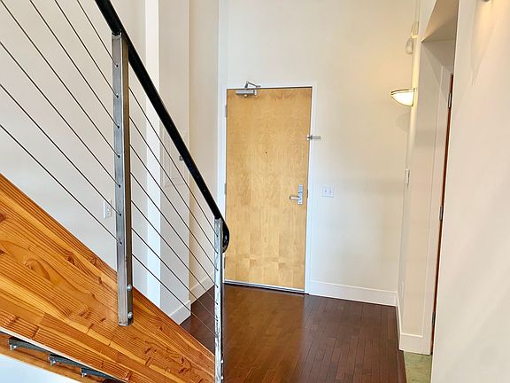 5th image of 200 Townsend St Unit 32