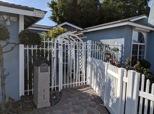 6372 Rutgers Cir, Huntington Beach, CA 92647