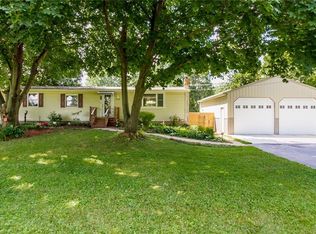 4242 Hindsburg Rd, Holley, NY 14470