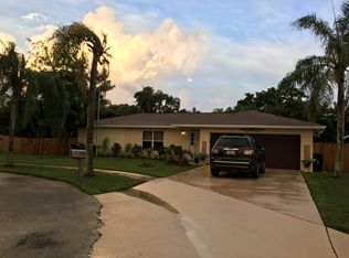 701 Kriss Ln, Jupiter, FL 33458