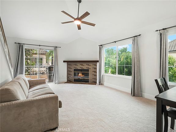 4th image of 23735 Del Monte Dr Unit 170