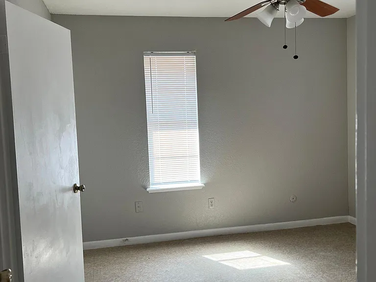 3614 Crestbrook Ct #3 — Photo 7