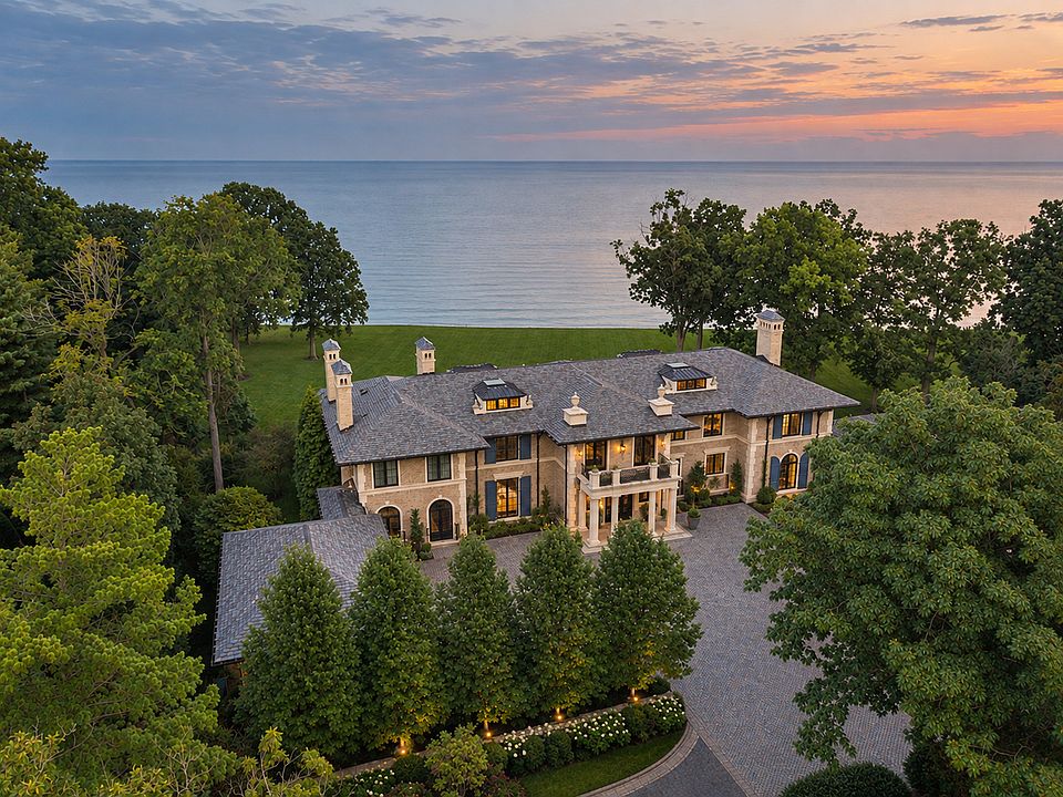 1st image of 595 Circle Ln