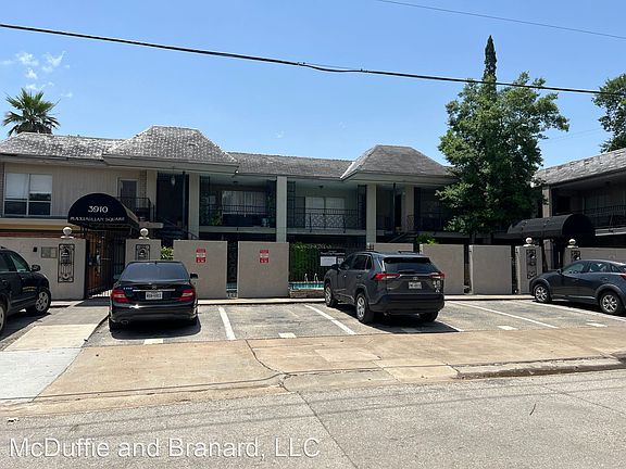 3rd image of 3910 McDuffie St APT 7